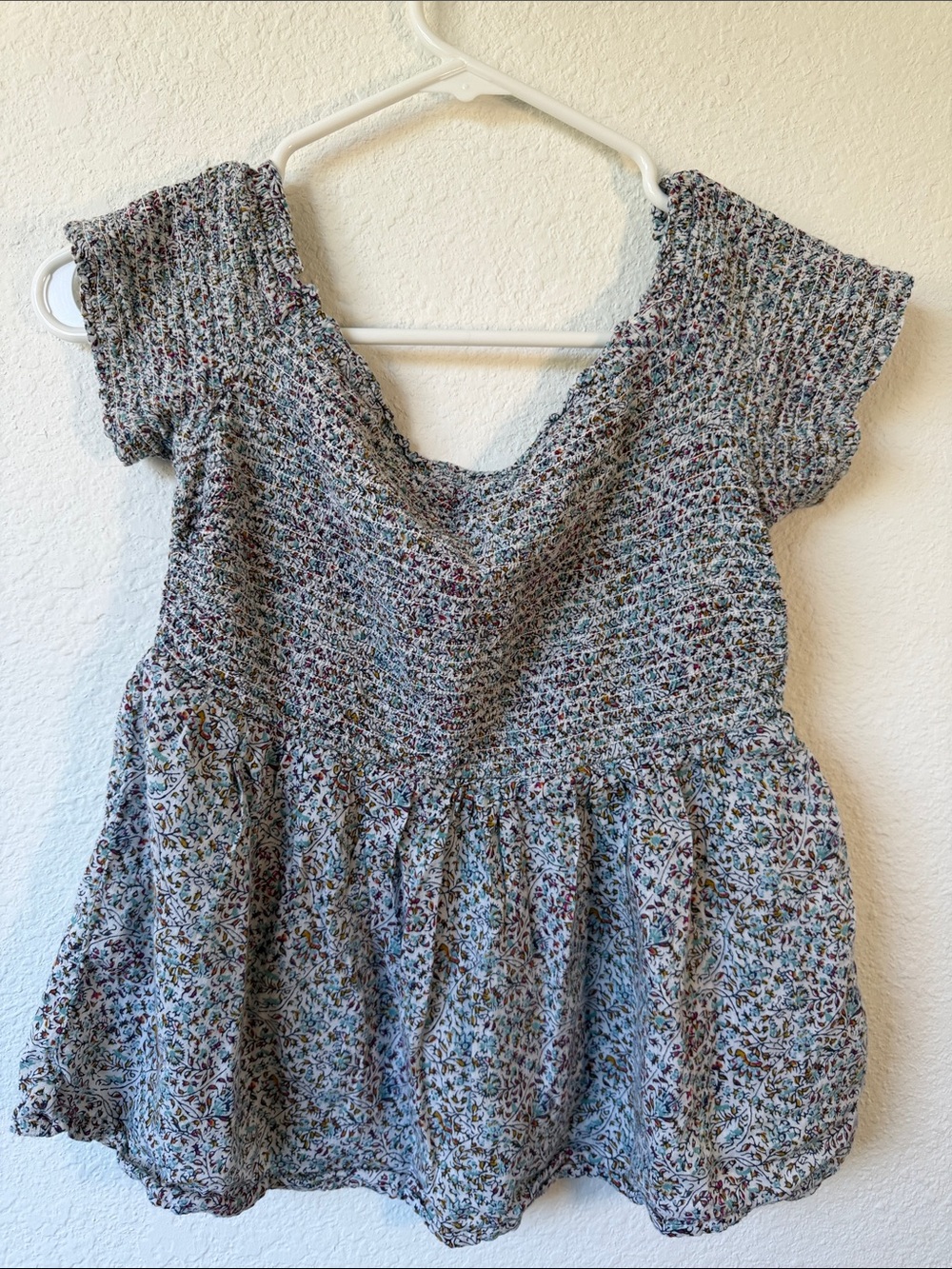 White Smocked Floral Baby Tshirt Women's Medium
